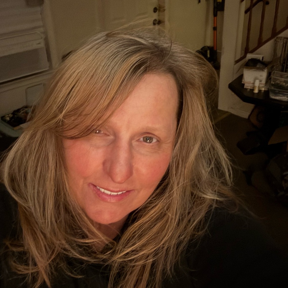 Meet your Posher, April